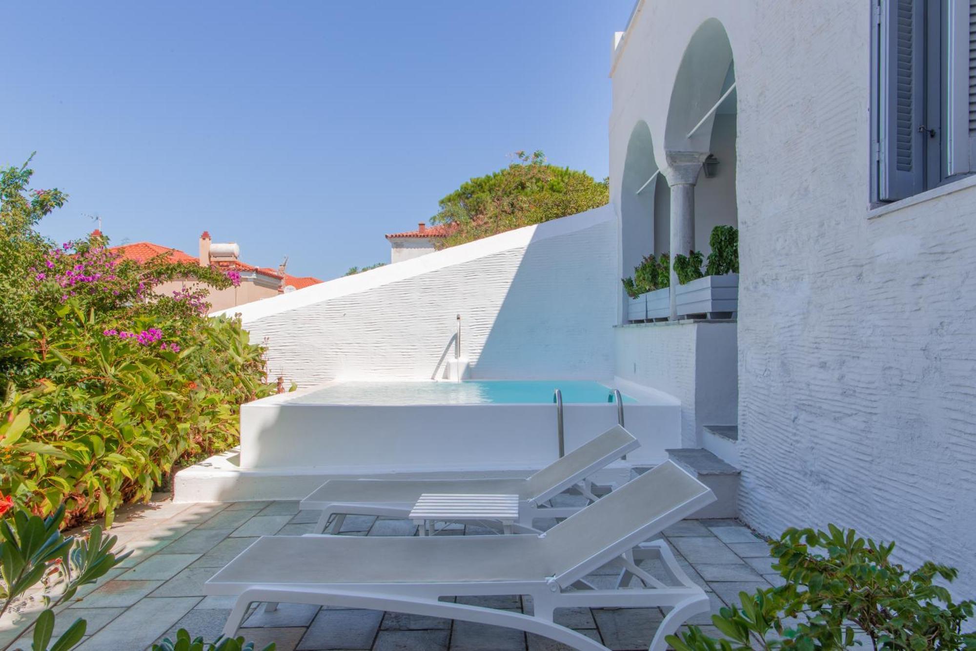 Micra Anglia Boutique Hotel & Spa Andros Town Luaran gambar